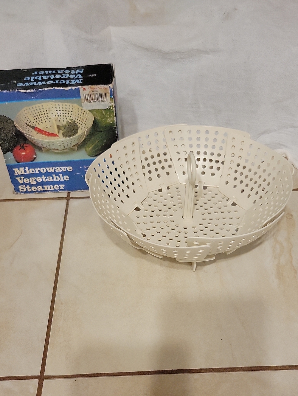 Vintage Microwaveable Veagetable Steamer Collapsible Basket